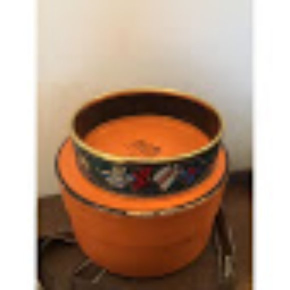 HERMES Enamel Cloisonné Bracelet - Picture 5 of 7